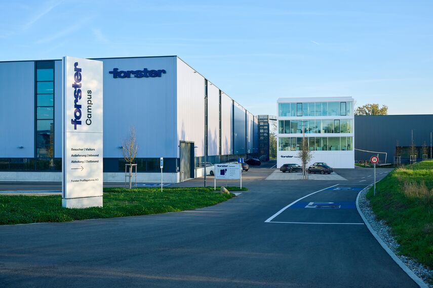 unico Ramen, fuego light Deuren, thermfix vario Vliesgevels, unico Deuren, fuego light Schuifsystemen, unico Schuifsystemen and presto xs Deuren - Forster Campus, Romanshorn located in Romanshorn, Zwitserland