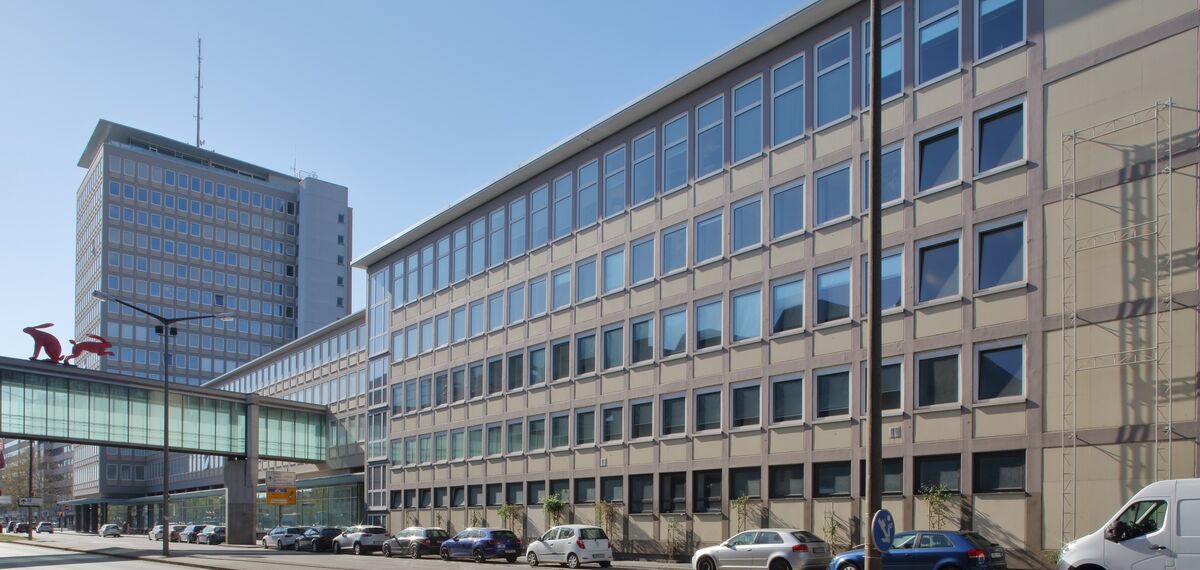 thermfix vario Vliesgevels and unico Ramen - Plaerrer high-rise building, Nuremberg located in Nürnberg, Duitsland