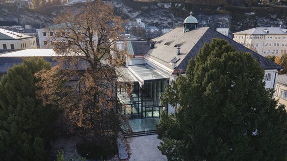 unico Deuren - The new foyers at Mozarteum, Salzburg located in Salzburg, Oostenrijk